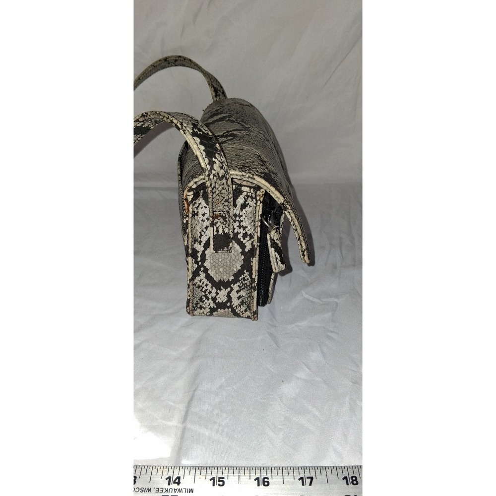 Nine West Faux Gray Snakeskin bag handbag crossbody purse - Picture 5 of 6
